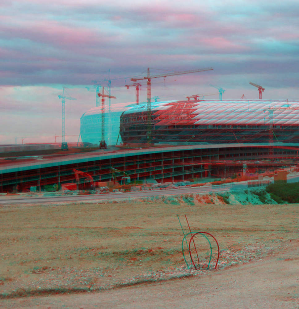 neues Fußballstadion München (YCbCr-JPEG-Anaglyphe ohne Farbunterabtastung)