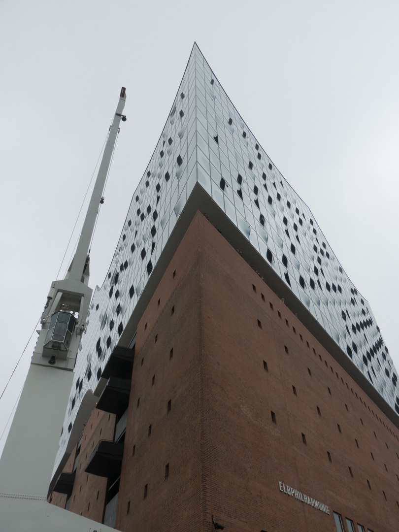 Neues Gebäude auf altem Fundament