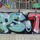 Neues Graffiti am HdJ               UJUC     Dimanche-libre   Sonntag-bunt