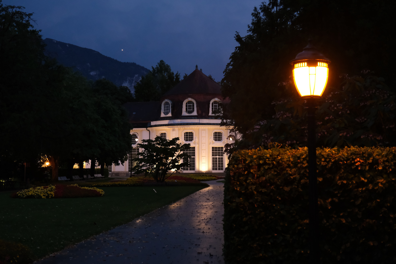 Neues Kurhaus bei Nacht