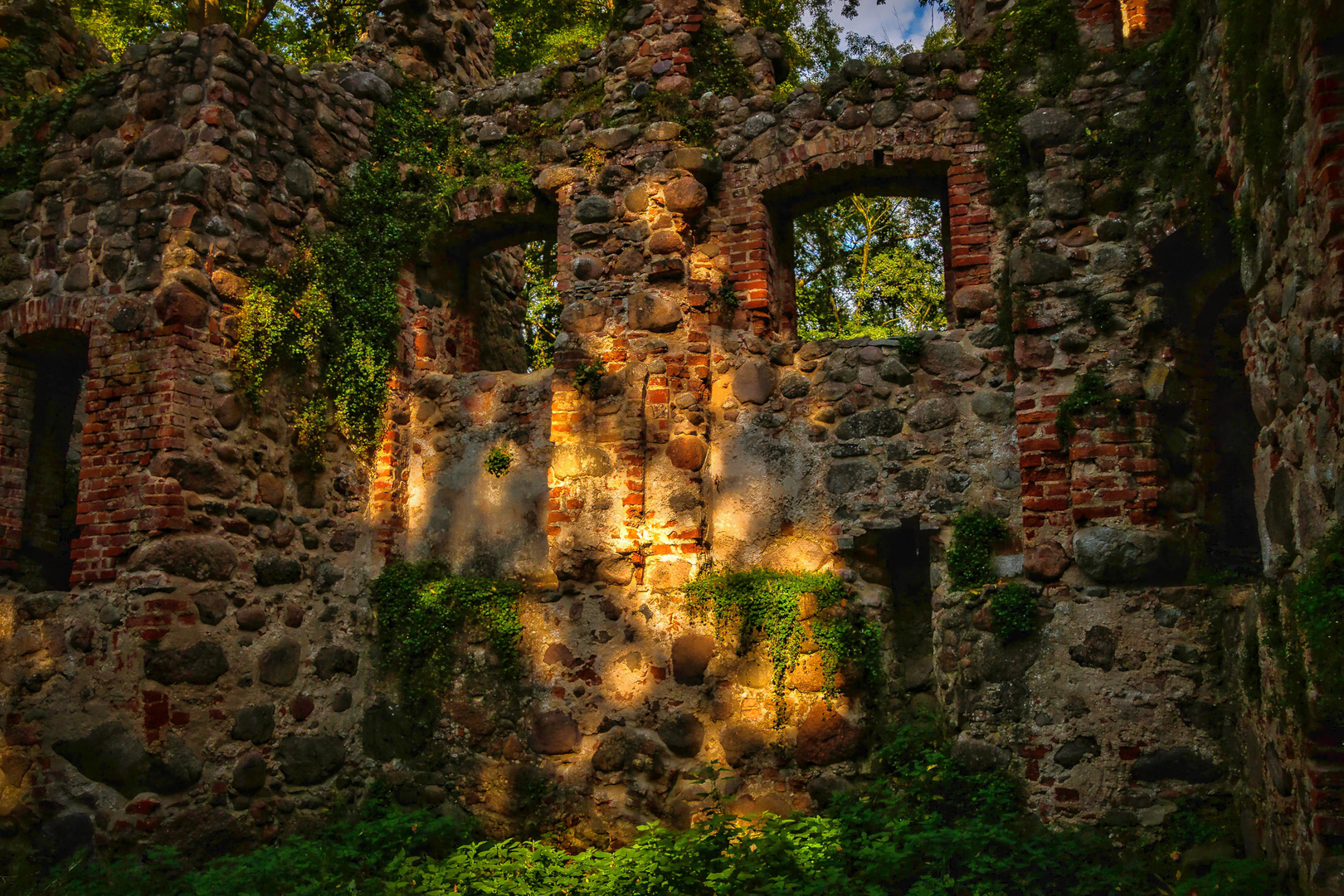 Neues Licht auf alten Stein