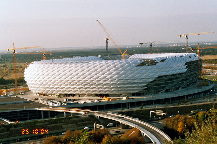 Neues Münchner Fußballstadion(im Bau)