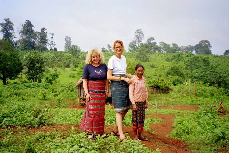 Neues Outfit - Dorf in der Nähe von Banlung - Rattanakiri - Cambodia