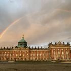 Neues Palais unter Regenbogen potsdam sanssouci
