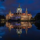 Neues Rathaus bei Nacht