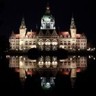 Neues Rathaus bei Nacht