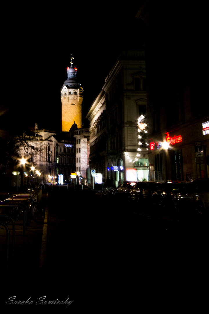 Neues Rathaus bei Nacht