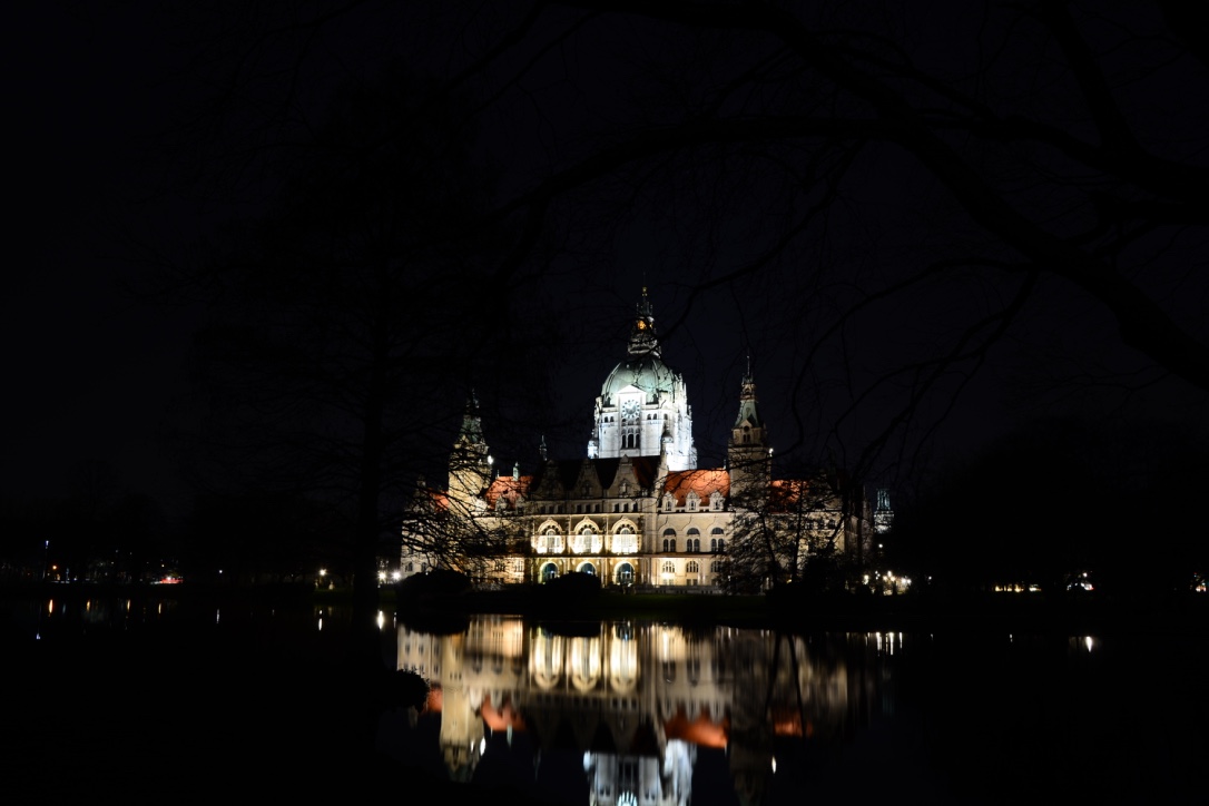 Neues Rathaus Hannover bei Nacht 