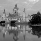 Neues Rathaus Hannover in Schwarzweiß