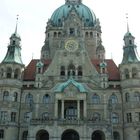 Neues Rathaus Hannover, Vorderansicht Mitte, Sommer 2011