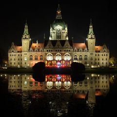 Neues Rathaus im Düstern