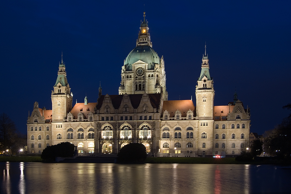 Neues Rathaus in neuem Licht