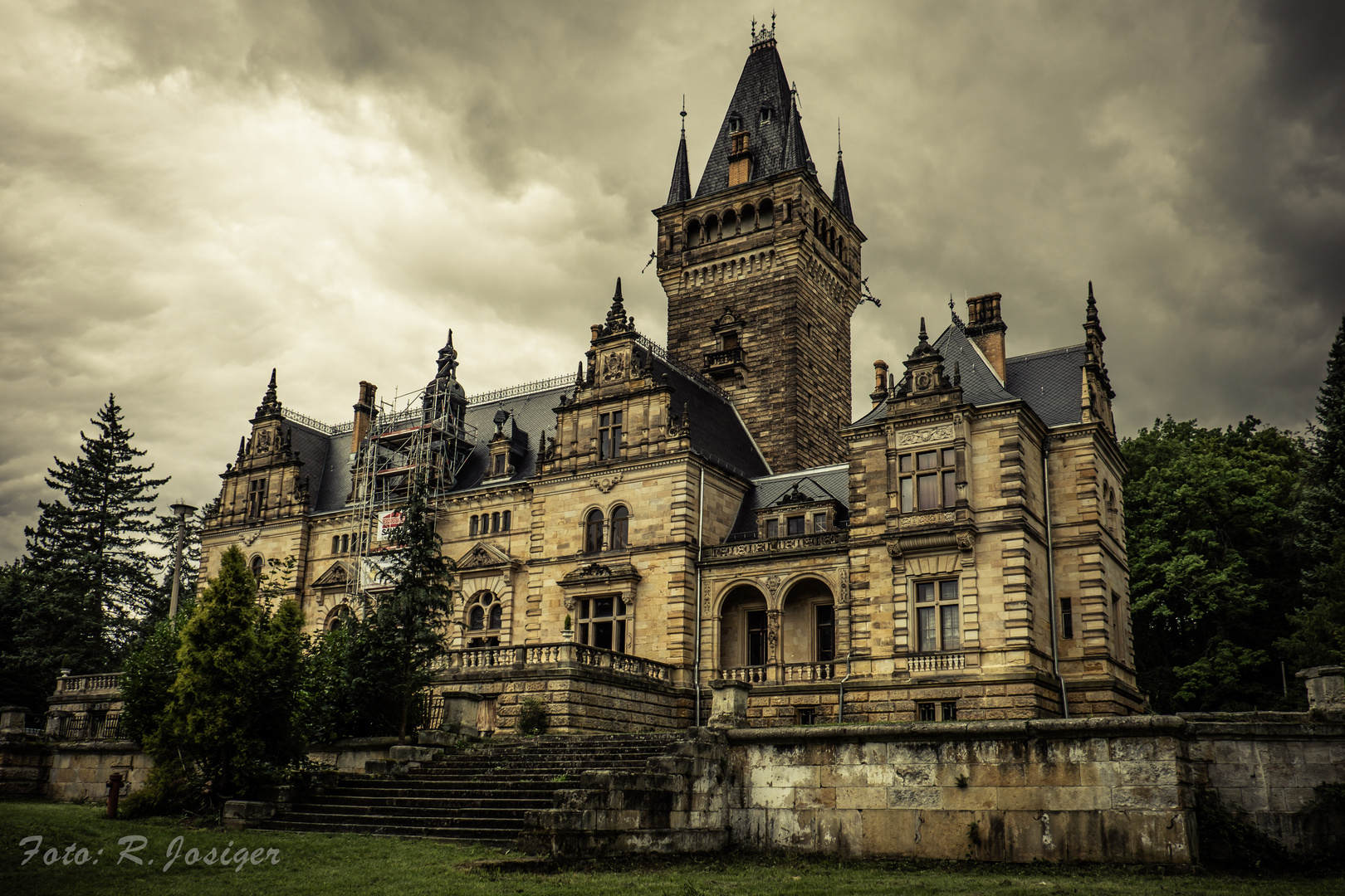 Neues Schloss Hummelshain, Jagd- und Residenzschloss