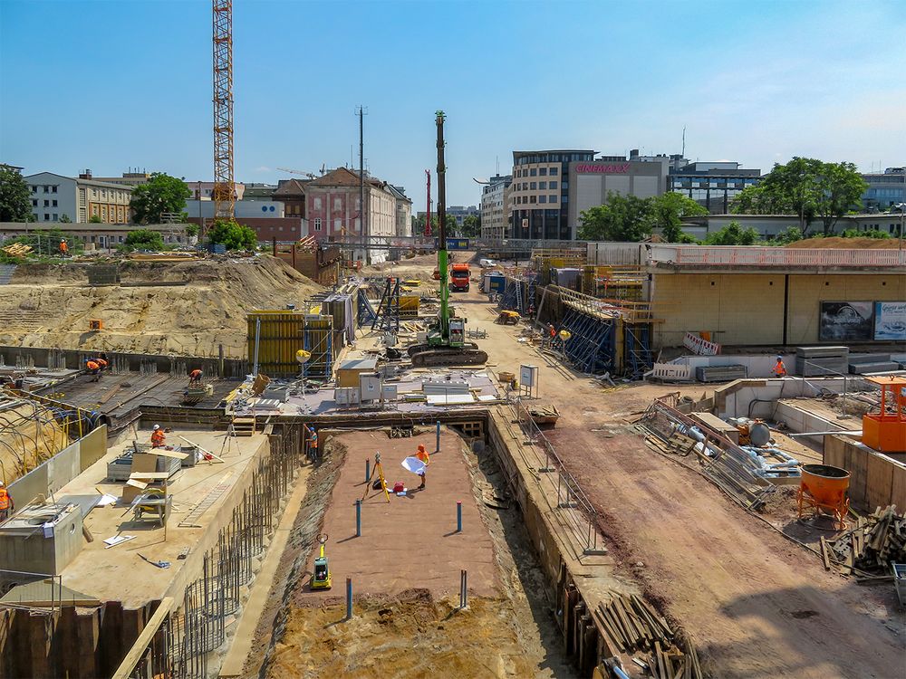 Neues von der Eisenbahnüberführung und Tunnelbaustelle080618......