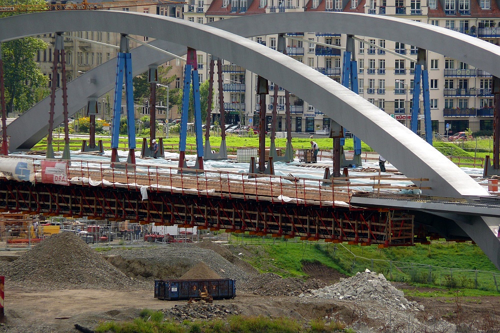 Neues von der Waldschlösschenbrücke im August II