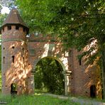 Neugotisches Burgtor am Sieglitzer Berg