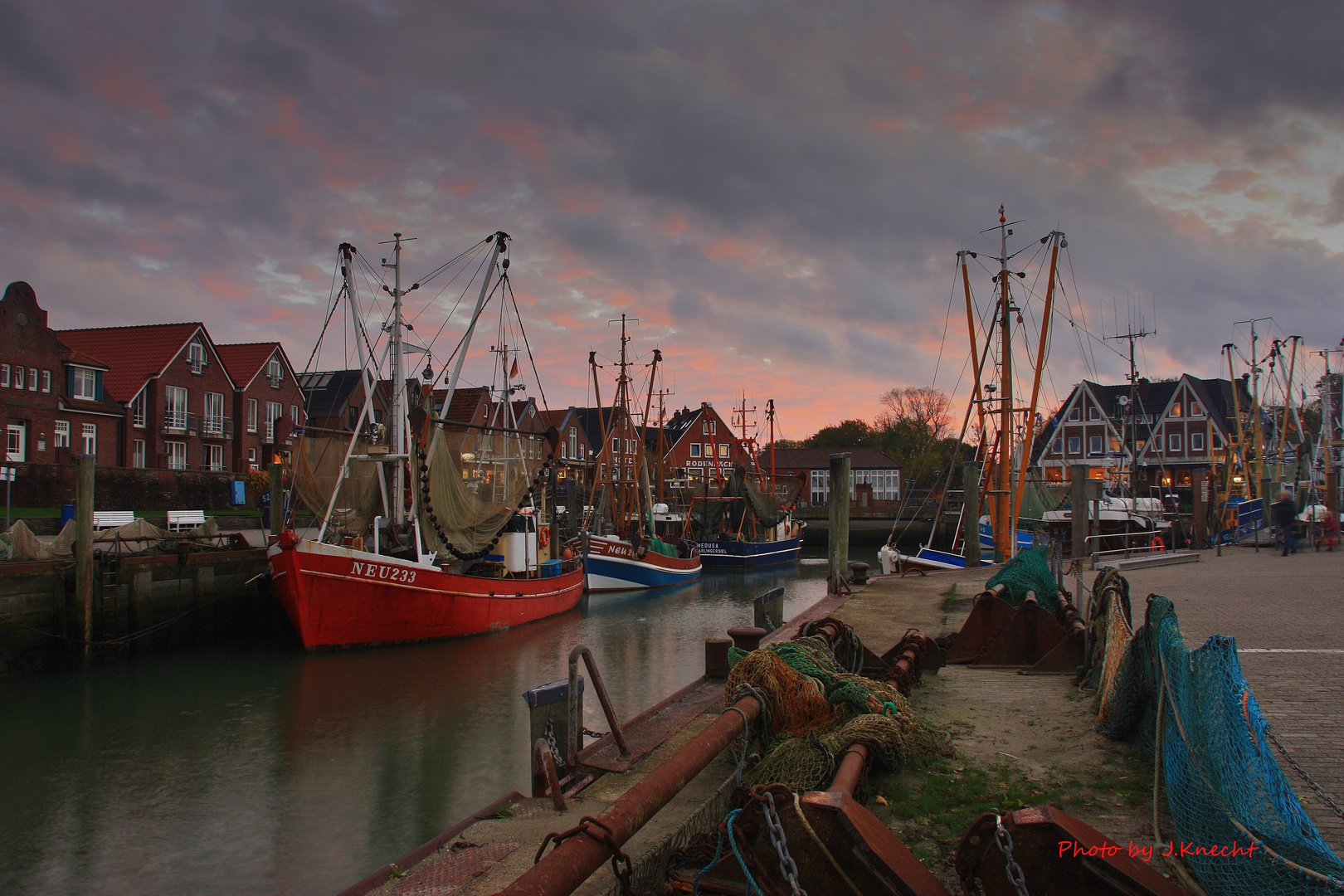 Neuharlingersiel,der Hafen!