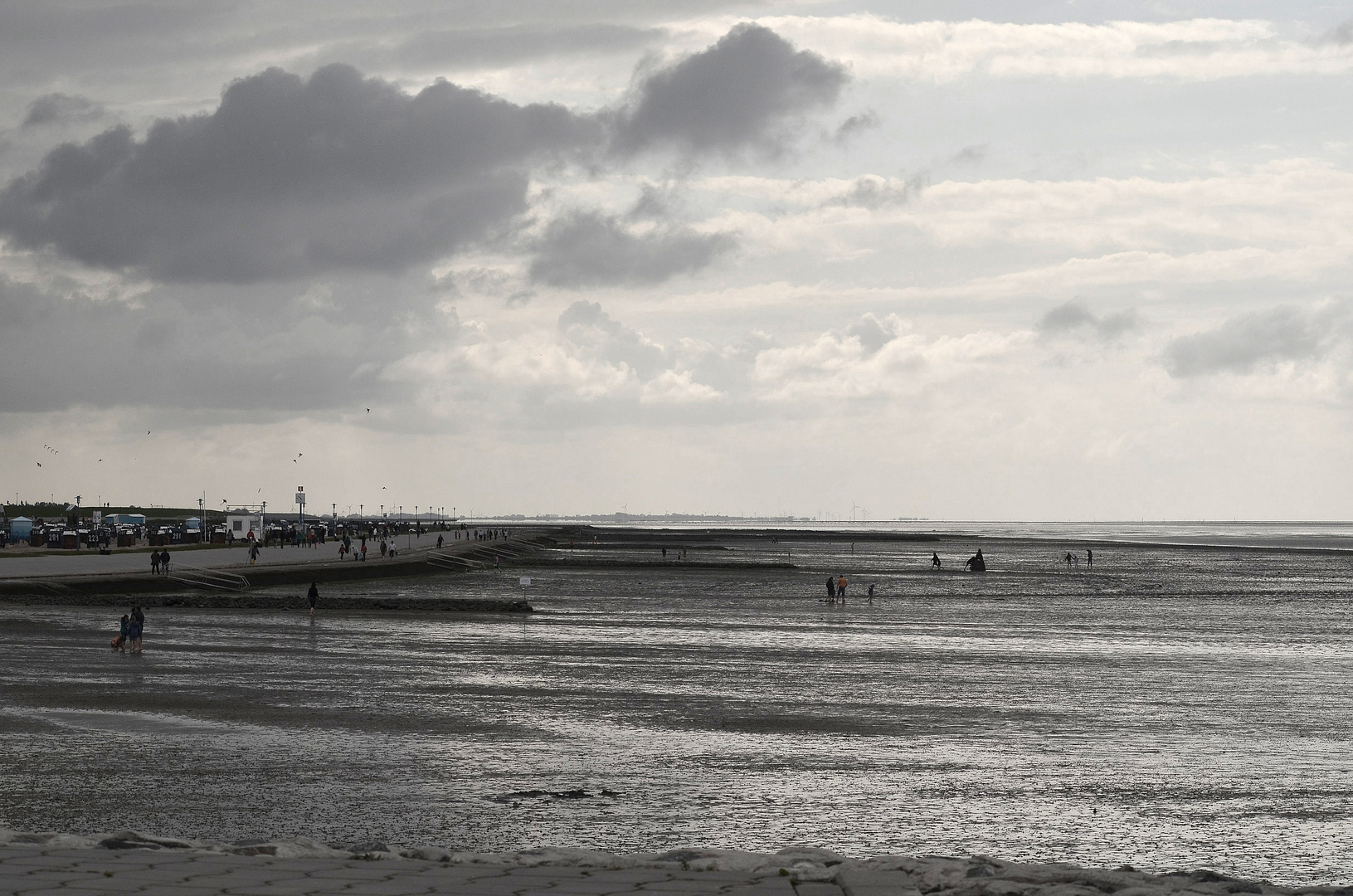 Neuharlingersiel,,,,,,,,,,,Strand..........