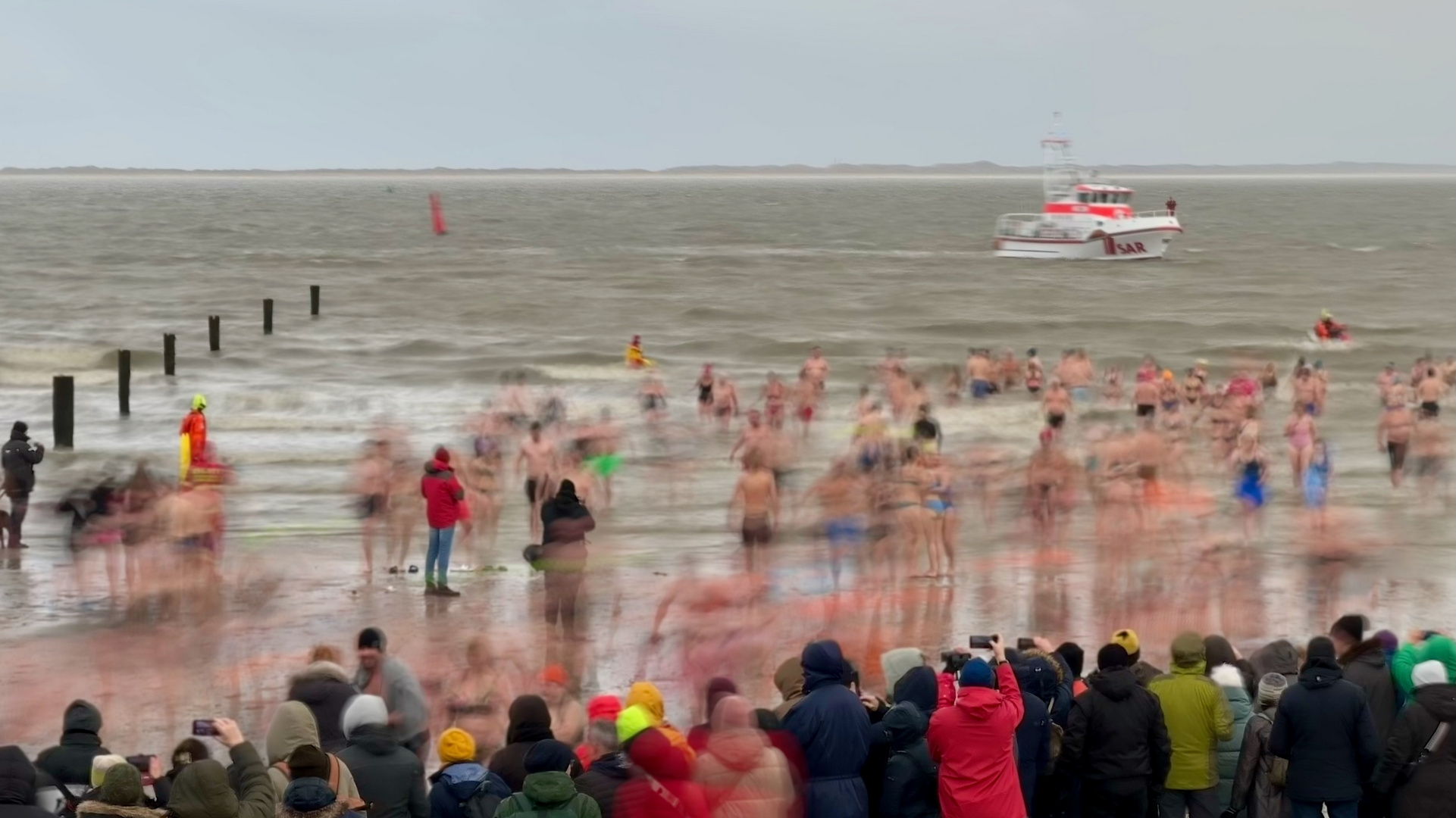 Neujahrs-Anbaden auf Norderney