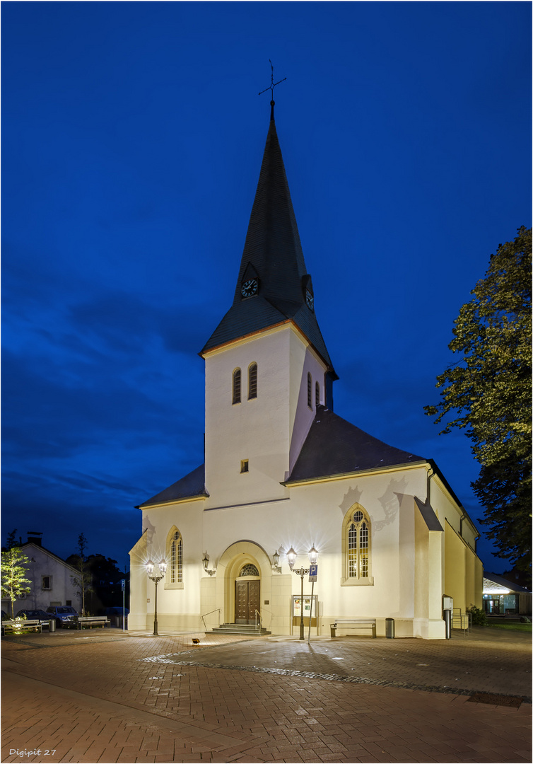 Neukirchen Vluyn Dorfkirche 2020-01