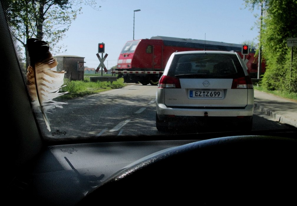 Neulich am Bahnübergang