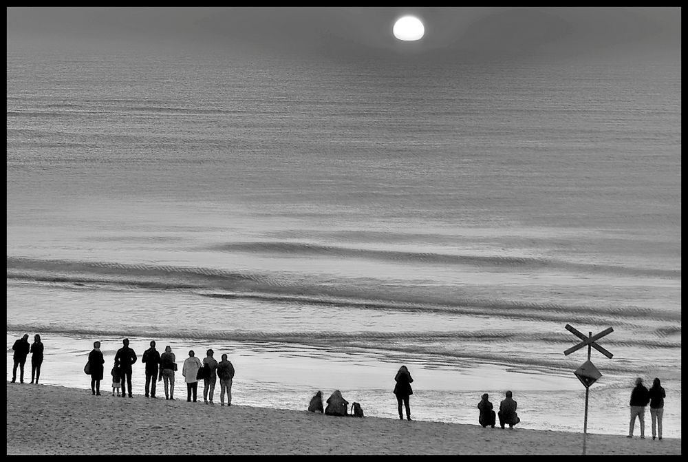 Neulich am Strand (Beim Sonnenuntergang)