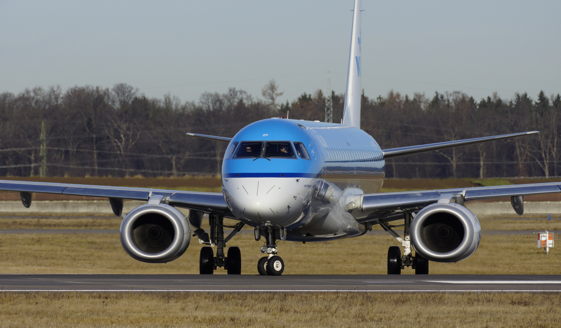 Neulich auf dem Flugplatz (2)