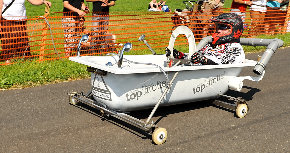 Neulich beim Seifenkistenrennen in Hofaschenbach III Foto & Bild | autos & zweiräder ...