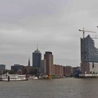 Neulich in der Norderwerft - Elbphilharmonie und Landungsbrücken