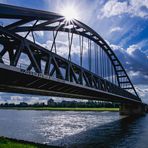 Neulich in Düsseldorf -1.... mit Durchblick