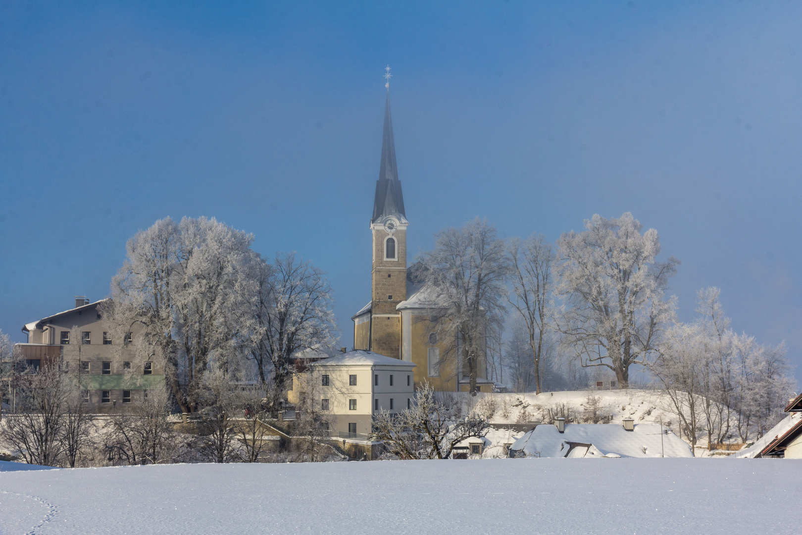 Neumarkt am Wallersee am eiskalten Wintermorgen