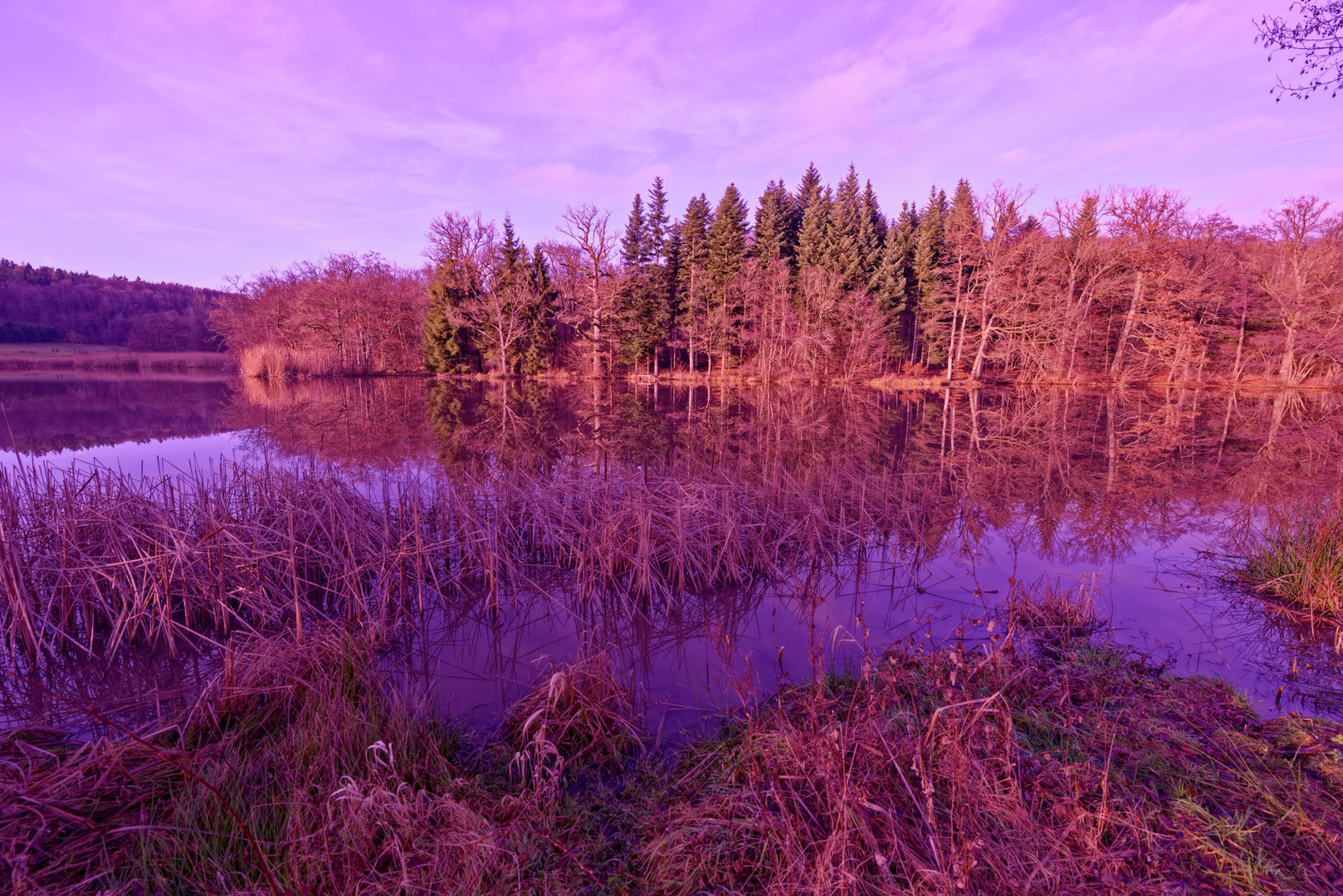 Neumühlsee bei schönem Wetter Nähe Schwäbisch Hall