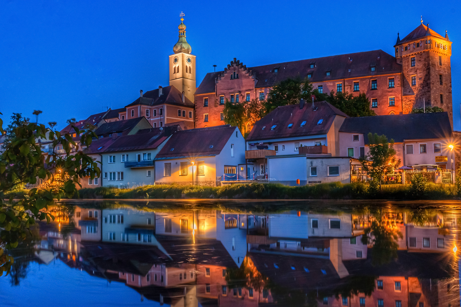 Neunburg vorm Wald bei Nacht 