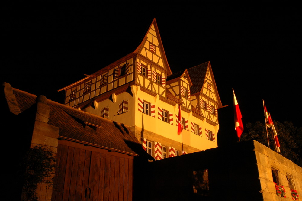 Neunhof bei Nacht