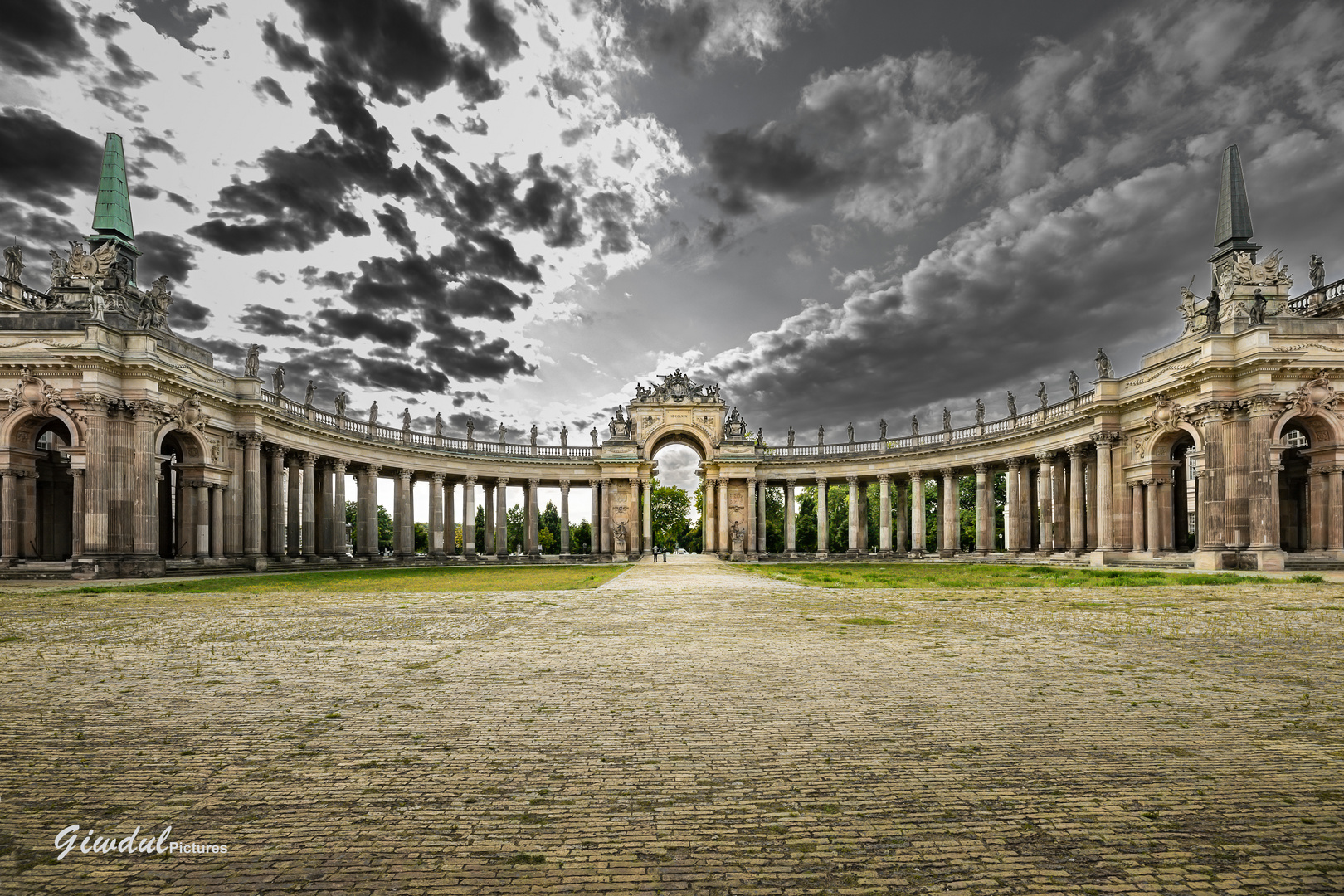 Neus Palais Potsdam - Triumphbogen