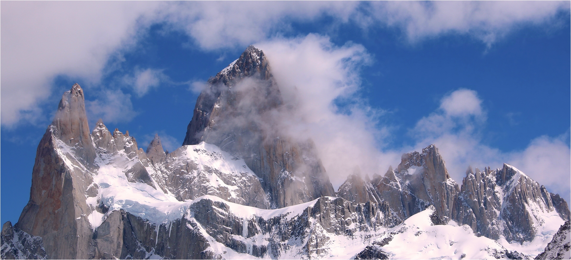 NEUSCHNEE AM FITZ ROY