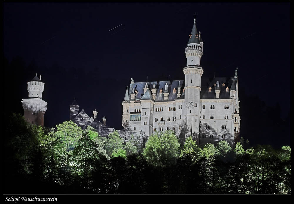 Neuschwanstein bei Nacht