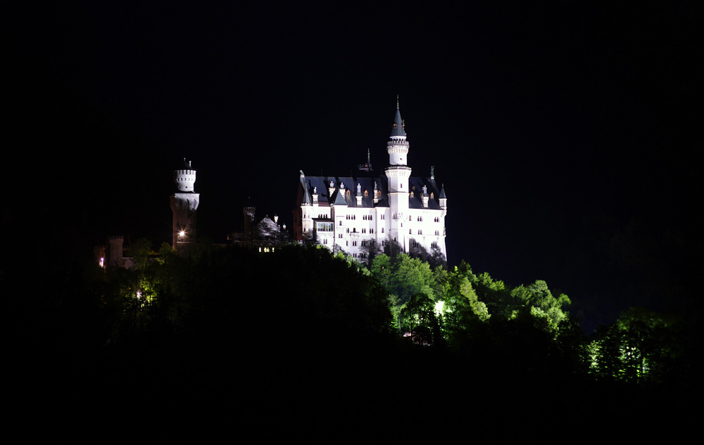 Neuschwanstein bei Nacht