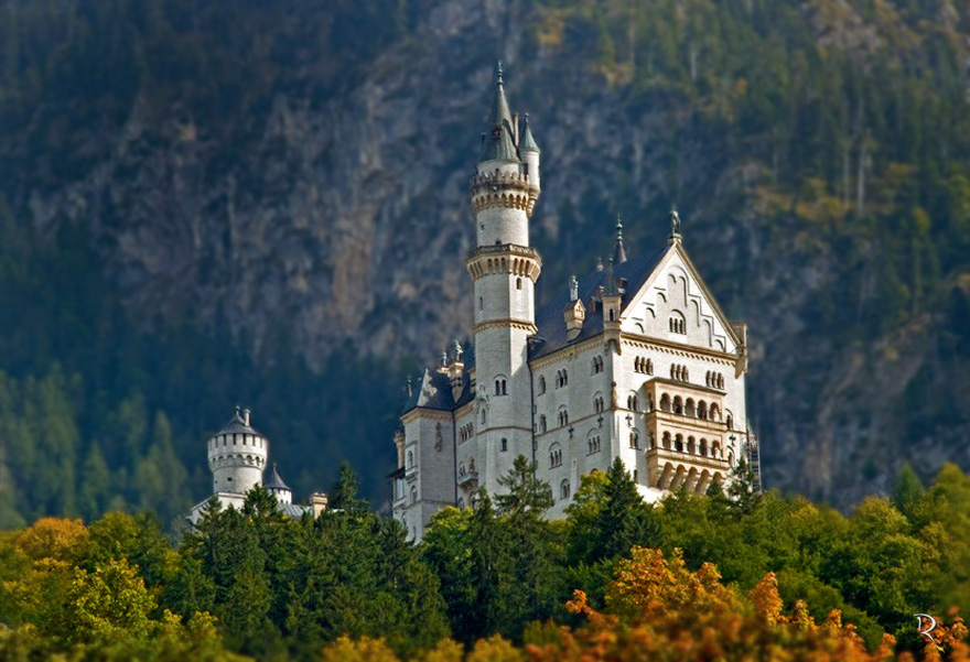 Neuschwanstein im Herbst II