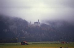 Neuschwanstein im Nebel