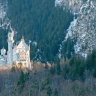 Neuschwanstein in den ersten Sonnenstrahlen