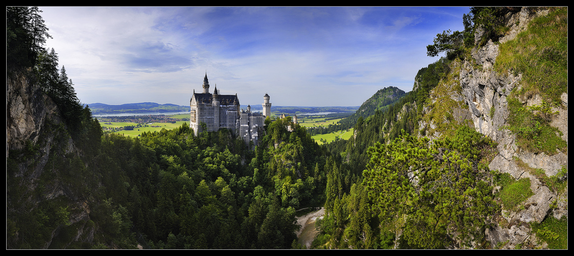 ... Neuschwanstein light ...