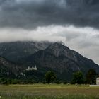 Neuschwanstein unter bedrohlichen Wolken