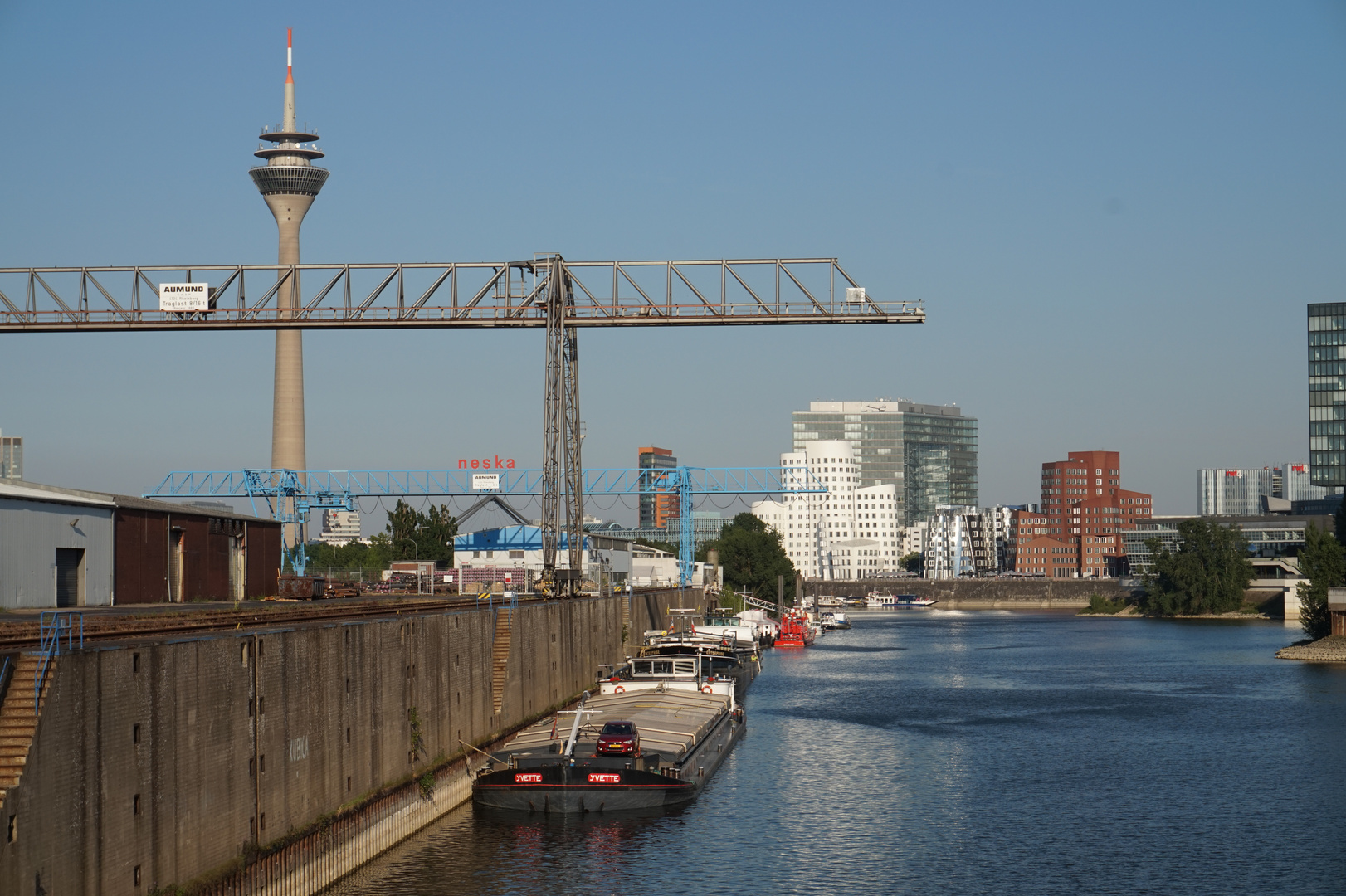 Neuss- Düsseldorfer Hafen