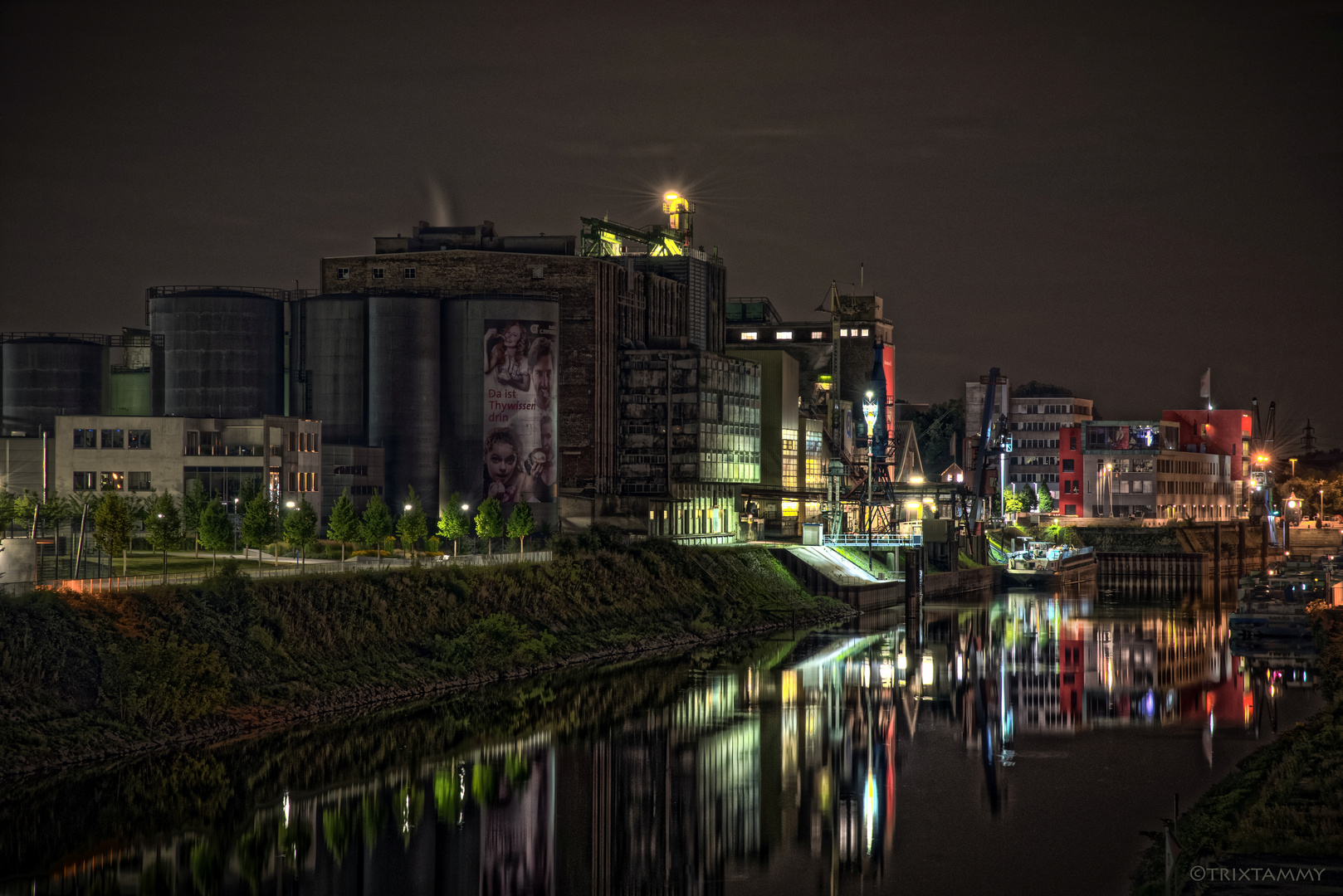 Neuss Hafen bei Nacht