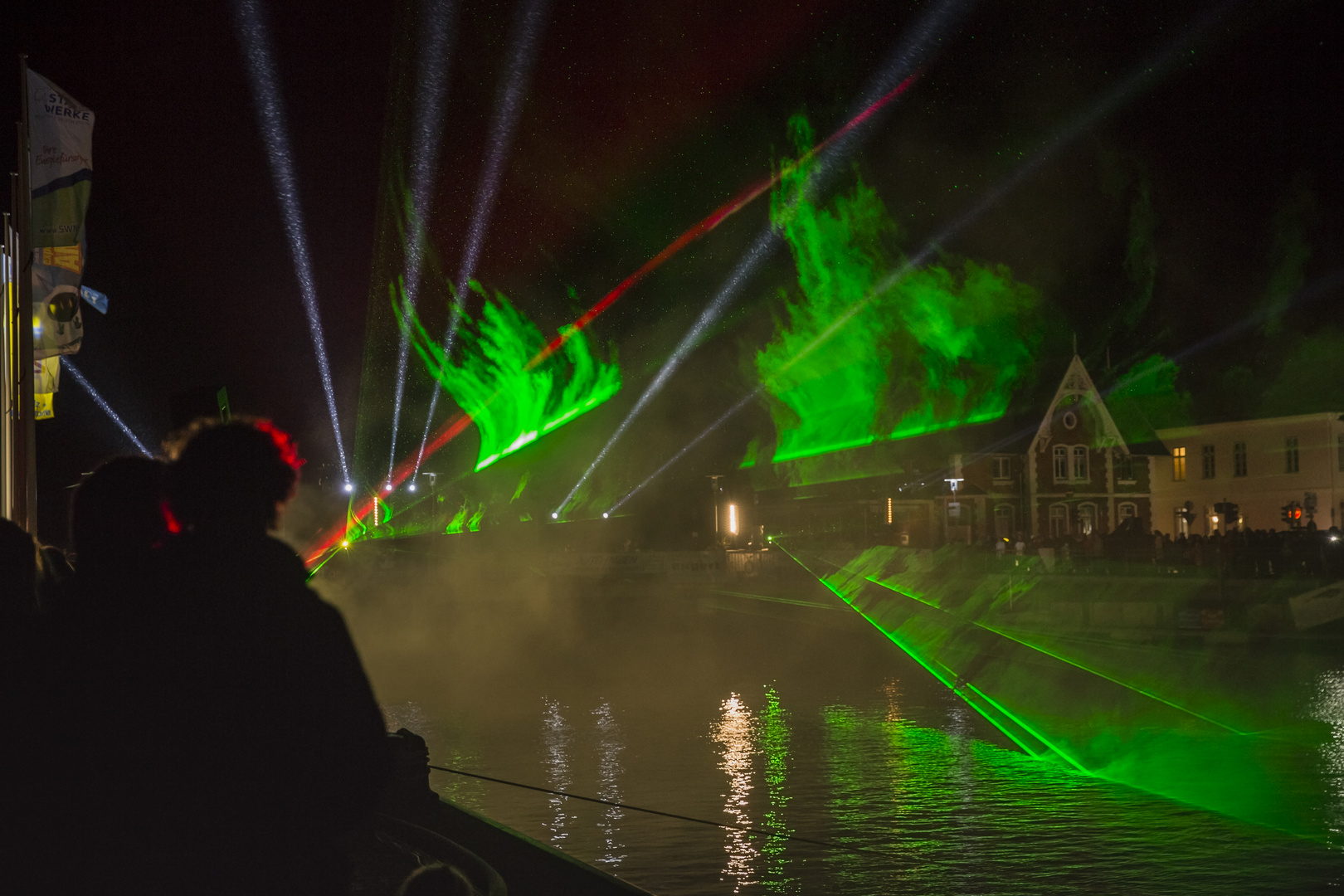 Neustadt Osterfeuer mit Lasershow 2