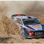 Neuville siegt in Australien