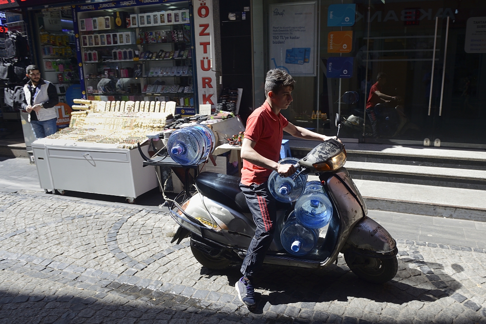 Neuzeitliche Wasserversorgung einer 18 Mio Stadt...