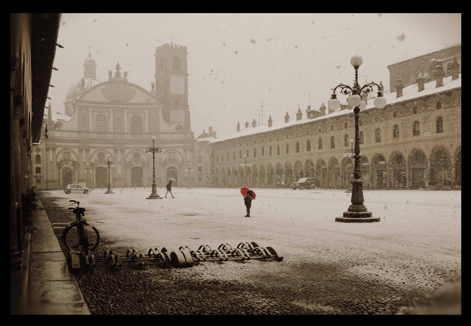 Neve in Piazza Ducale