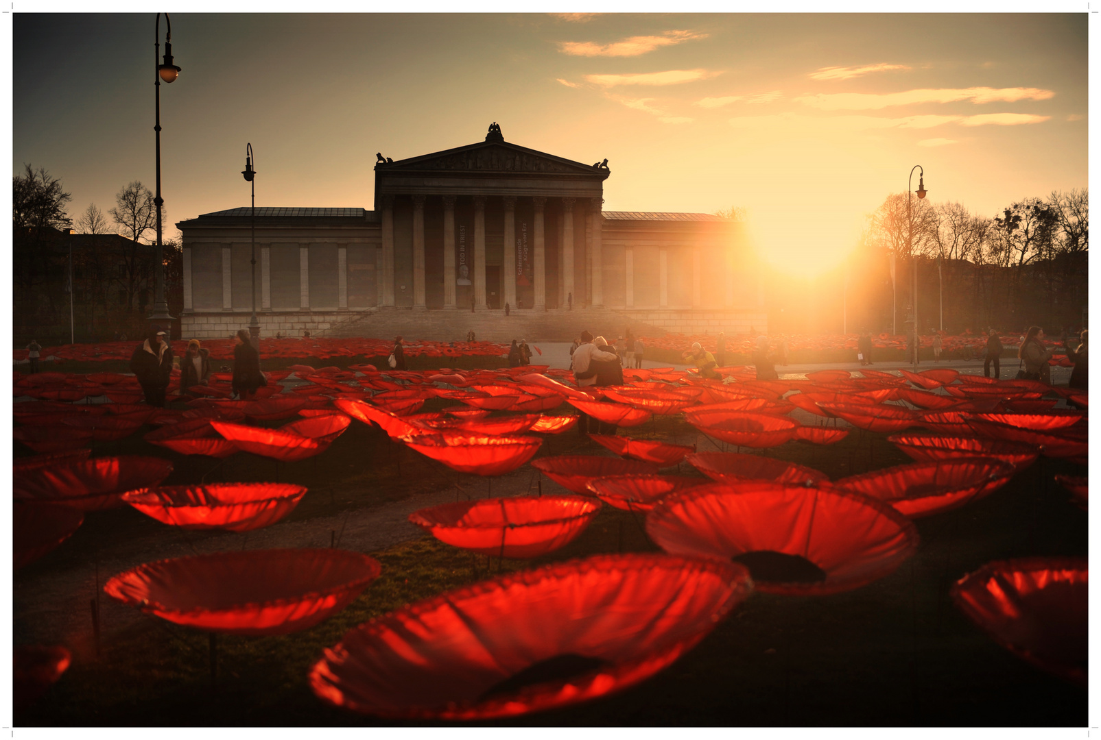 Never Again. Munich, Königsplatz